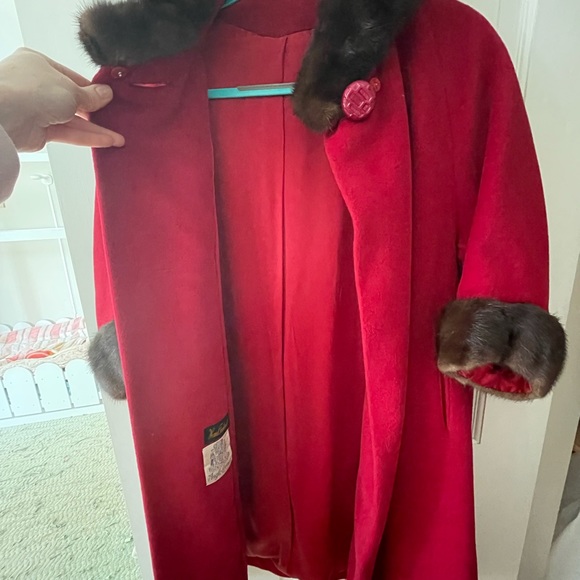red vintage wool fur coat - Picture 4 of 4